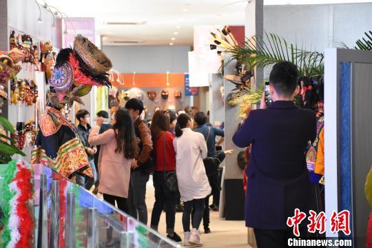 人类文化的脸·2016世界面具艺术展 各国面孔文化(图2)