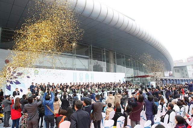 广东三大家具展如期而至,潮流亮点大盘点!(图1) 广东三大家具展轮番登场,潮流亮点大盘点!