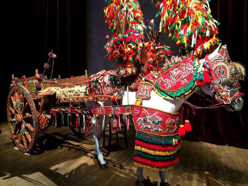 展出奢靡华丽的冰箱 D&amp;G 跨界做展览 (图7)