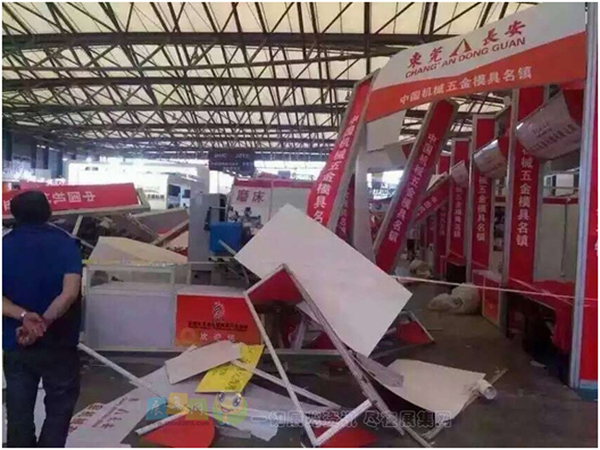 如何防止展台倒塌？展台倒塌事件频频发生 (图6)